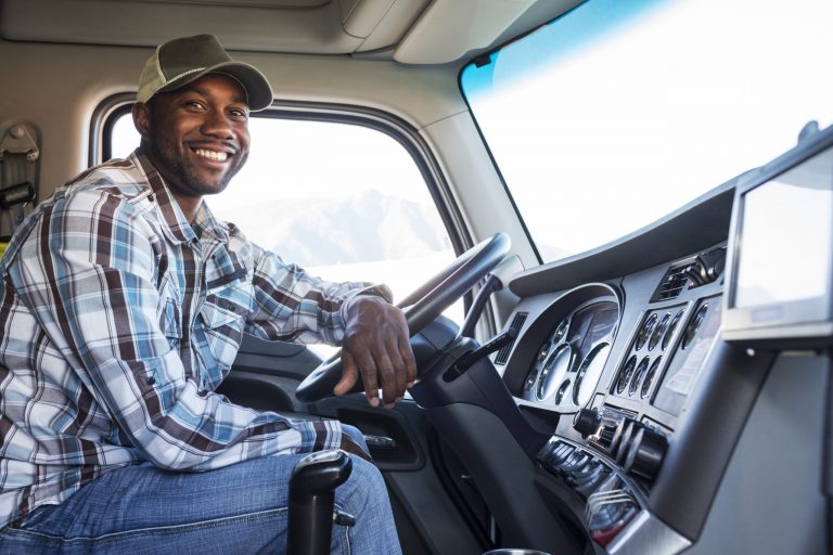 How to Becoome a Truck Driver in Canada